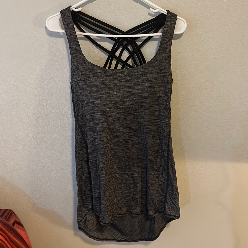 Lululemon tank top
